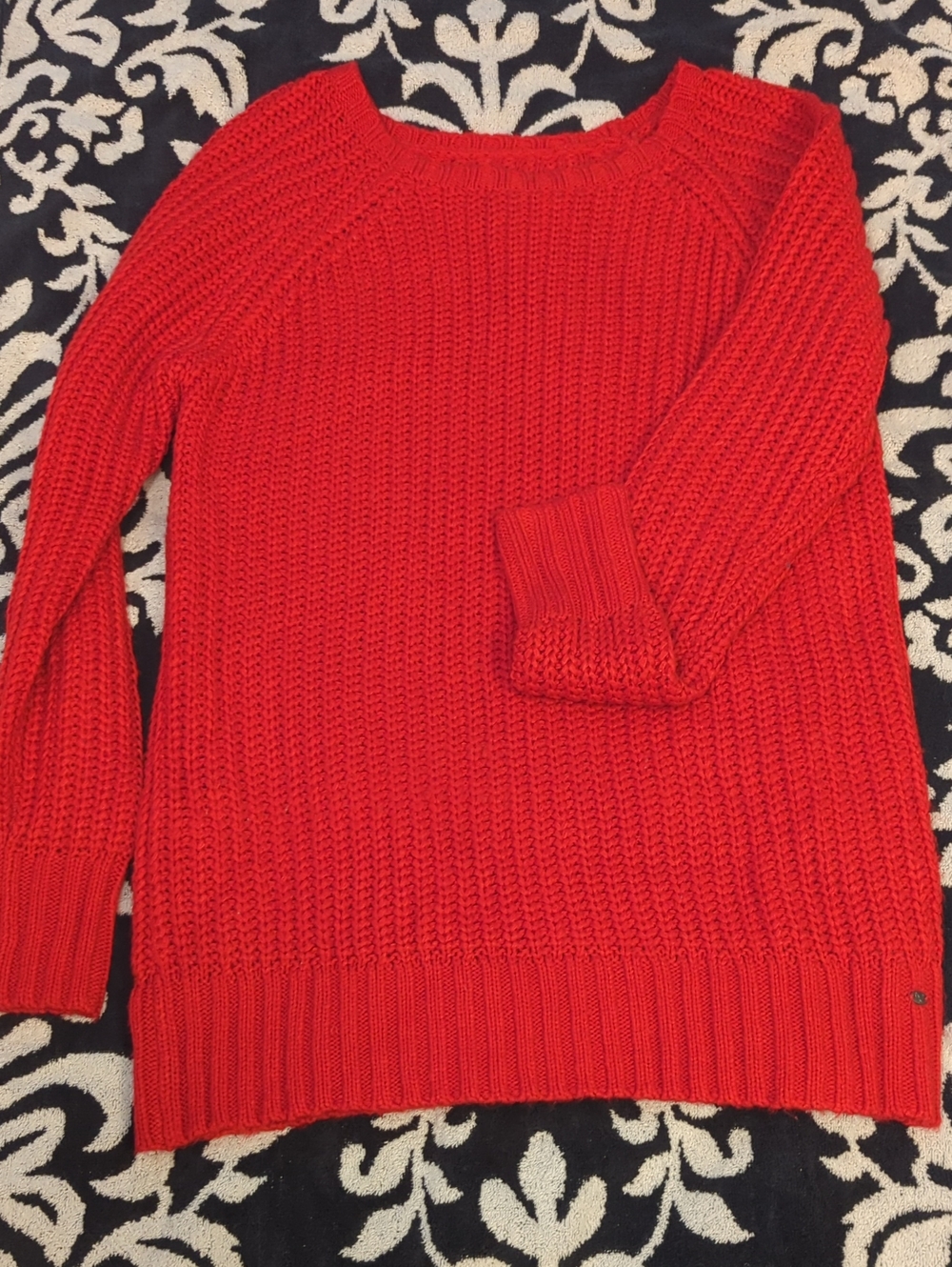 American Eagle Outfitters Red Chunky Crew/Scoop Neck Jegging Sweater Cable Knit